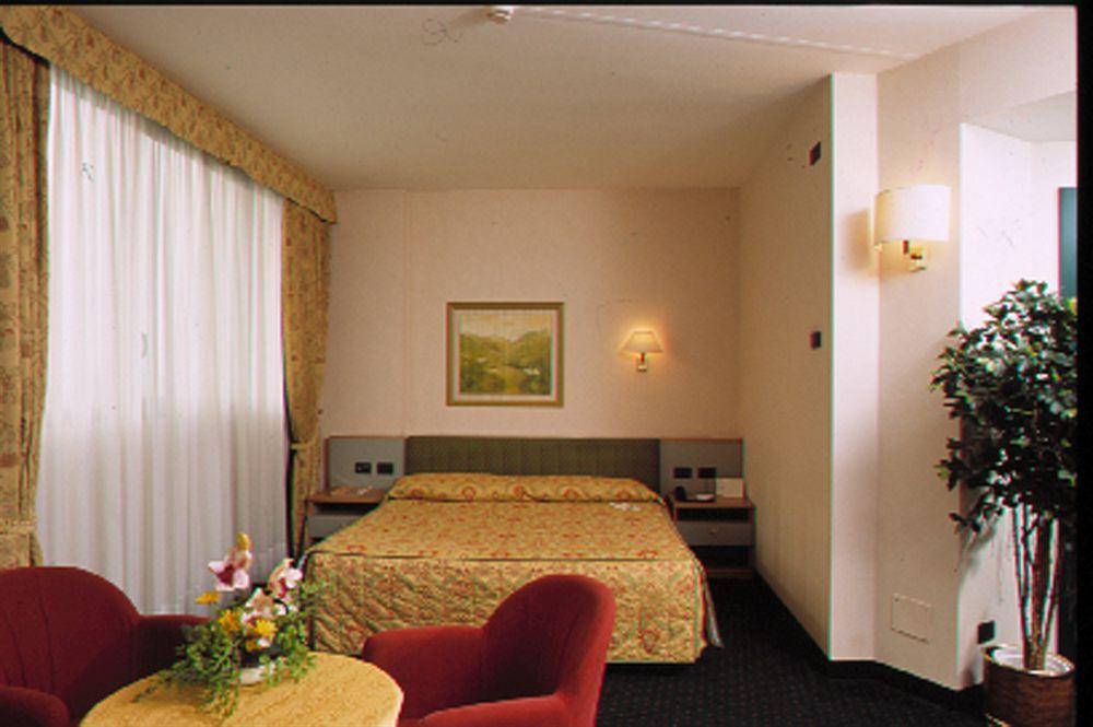 Rege Hotel Сан-Донато-Міланезе Екстер'єр фото